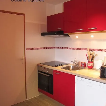 Les Monts Du Soleil Apartment